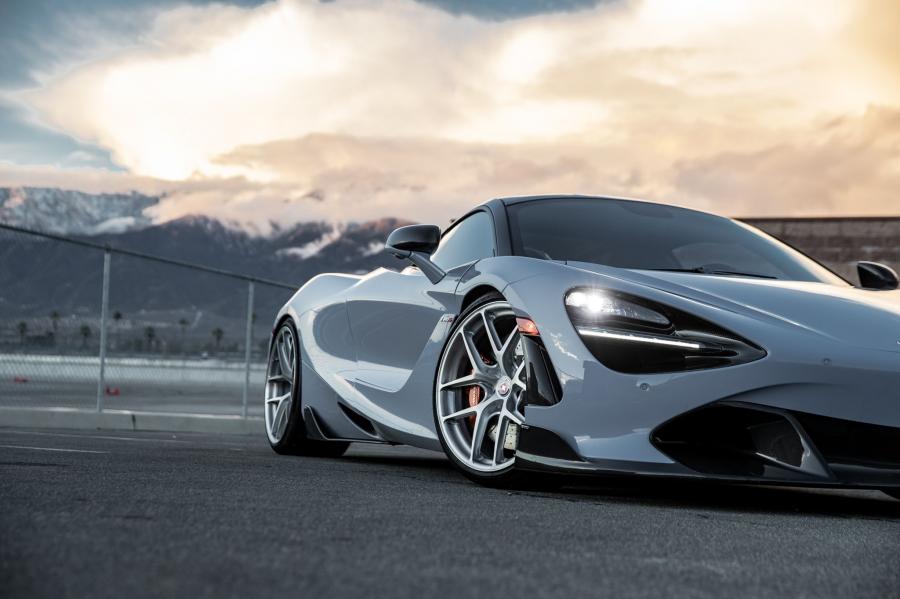 Детали экстерьера McLaren 720S Coupe on HRE Wheels (R101) 2018 года  (фото 5 из 8)